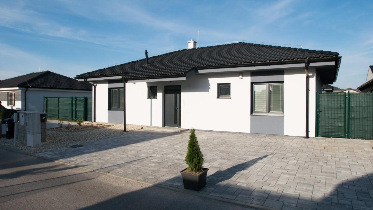הוילה Royal House Trenčín מראה חיצוני תמונה